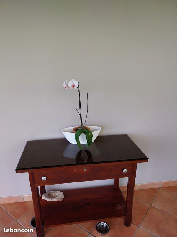 Console (image 1)
