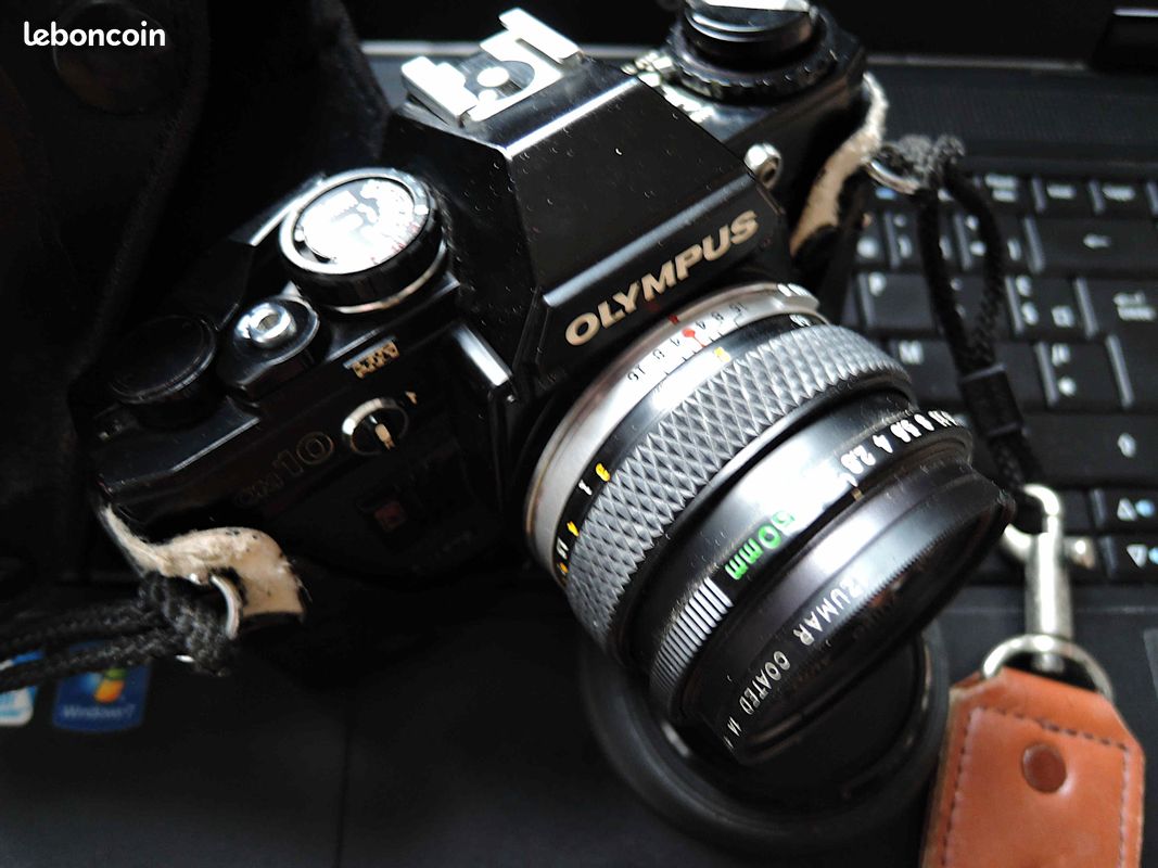 Appareil Photo Argentique Olympus OM-10 – 35mm – Argenté – Fabriqué Au Japon