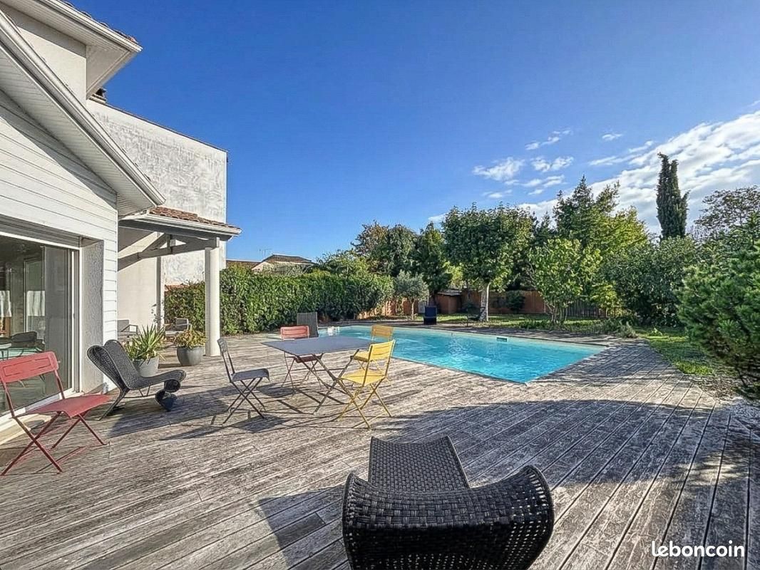 Maison 8 pièces 183 m² · à Bordeaux · 183 m² · 926 800 €