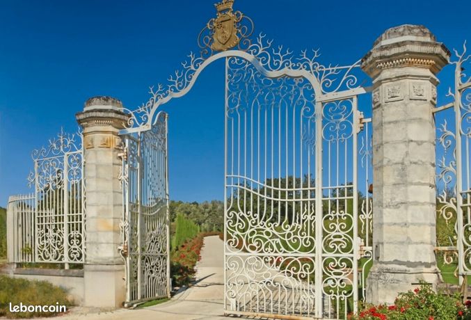Propriété 18 pièces 2000 m²