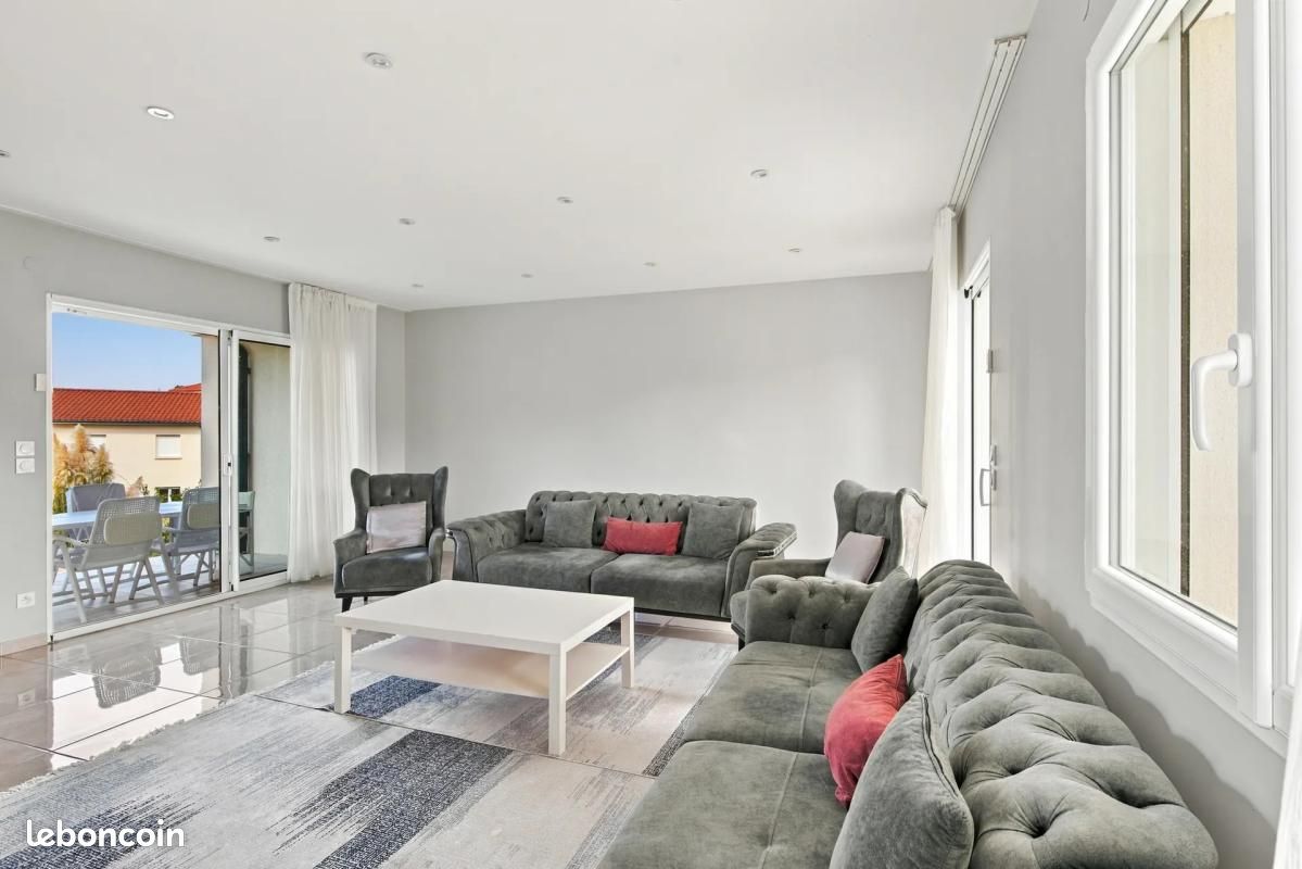 Maison 6 pièces 138 m² · à Pont-Évêque · 138 m² · 395 000 €
