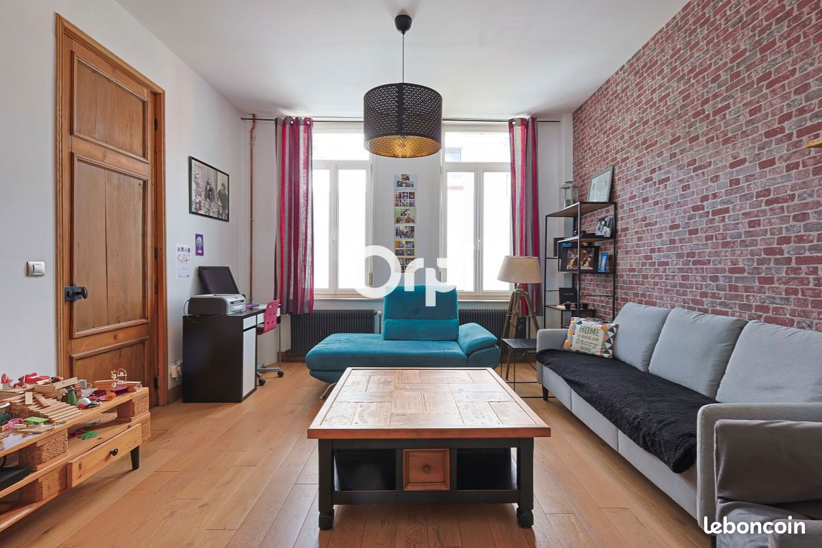 Maison 5 pièces 144 m² · à Lesquin · 144 m² · 268 000 €