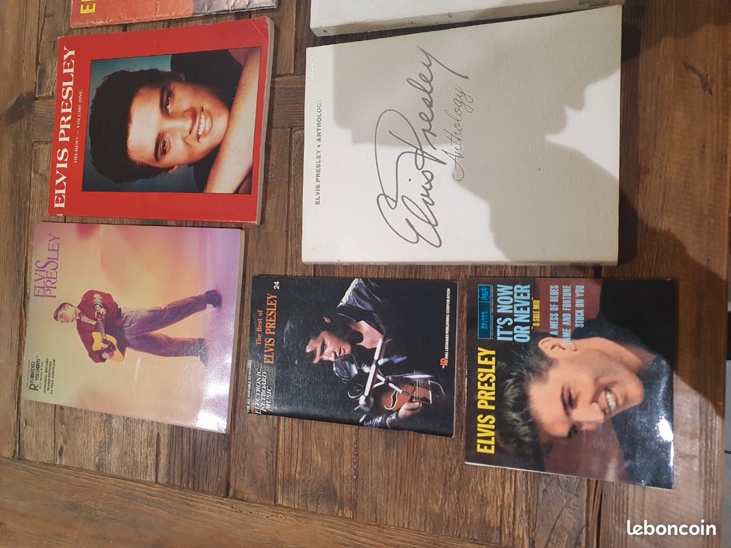 Lot de 8 livres Elvis Presley + un vinyle (image 2)