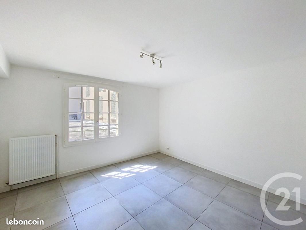 Appartement 3 pièces 56 m² · à Clermont-Ferrand · 56 m² · 720 €/mois