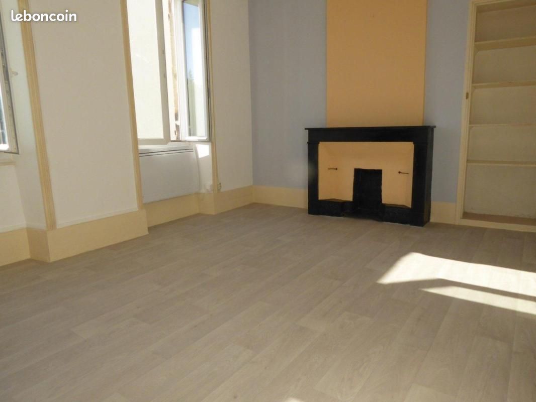 Appartement 2 pièces 43 m² · à Aubenas · 43 m² · 447 €/mois
