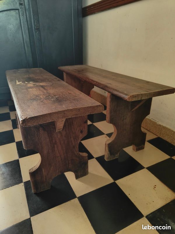 Deux charmants petits bancs anciens en bois (image 4)
