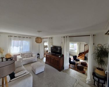Maison 649 000 € - 270 m²