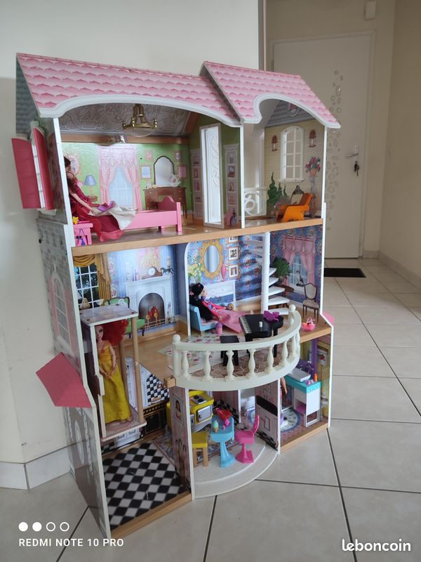 Grande Maison De Poupée 5 Étages Avec Meubles Et Éclairage LED - Cadeau Pour Fille 3 à 10 Ans