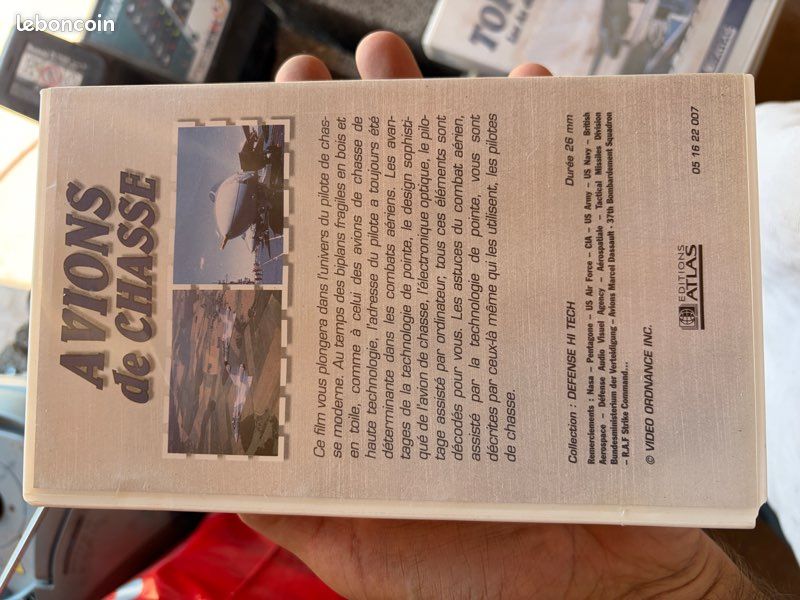Avion de chasse en vhs (image 2)