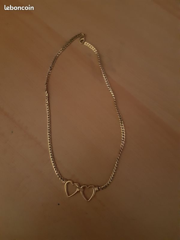 Colier jaune avec deux coeur (image 1)