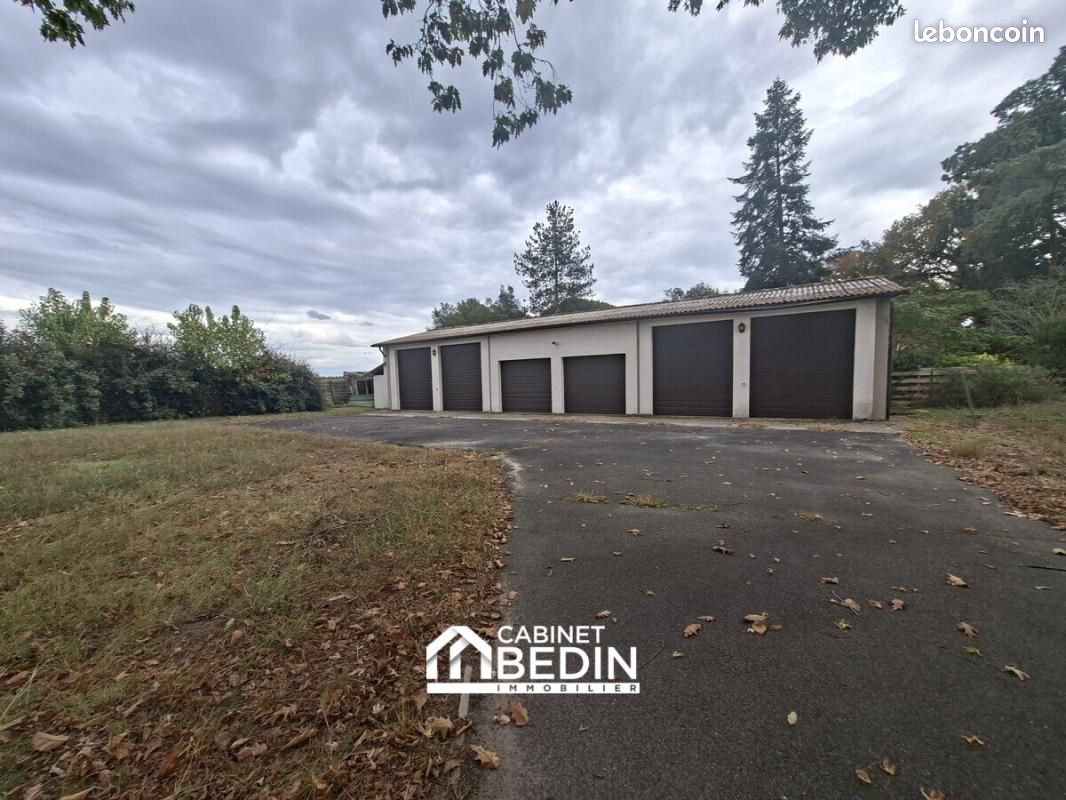 Parking 165 m² · à Magescq · 165 m² · 243 100 €