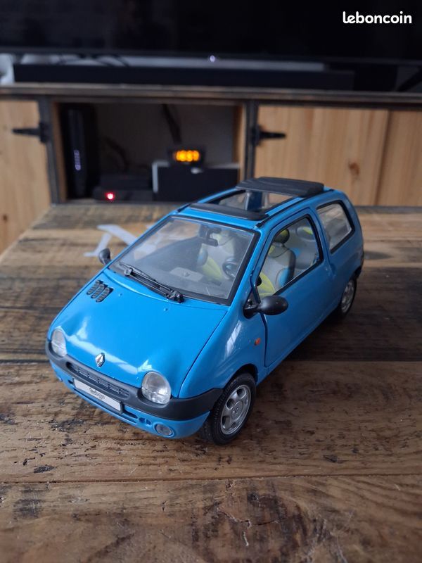 RENAULT 8 GORDINI 1300 bleu 1967 R8 Solido 1/18 Voiture miniature 3604