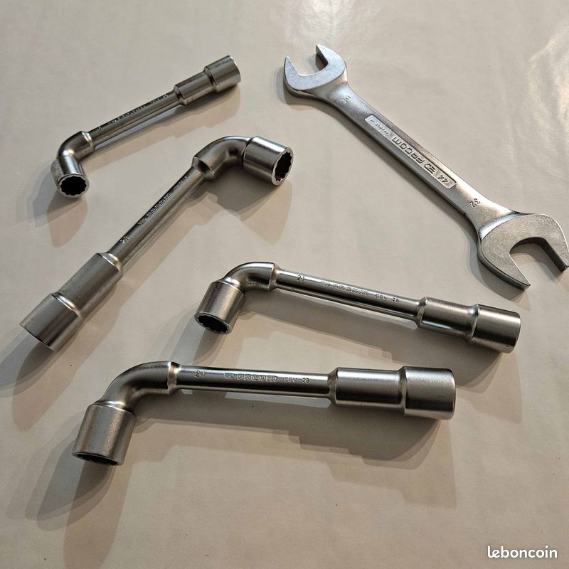 Ensemble Clé à Pipe Et Plate FACOM – Outillage Pro D'occasion (Bon état)