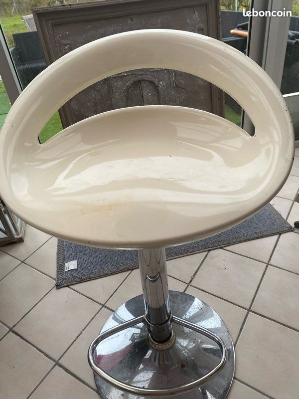 Chaise haute (image 1)