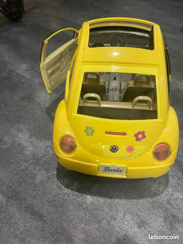 Voiture Barbie Volkswagen Coccinelle 2000 - Jaune, Jouet Occasion, Modèle De Collection
