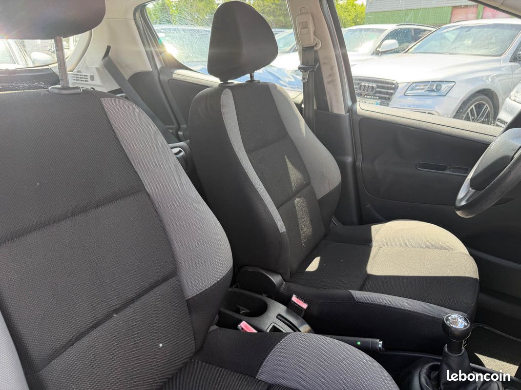 Peugeot 207 1.4e urban 75ch garantie (image 7)
