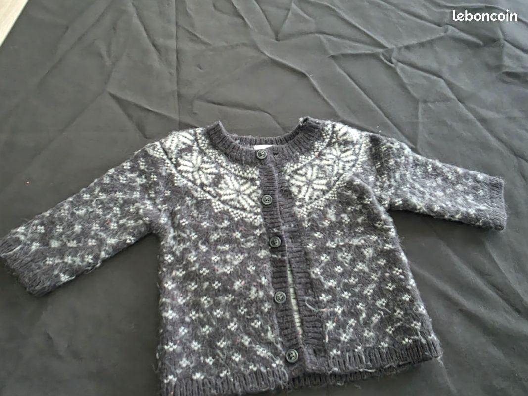 Gilet / Cardigan motif nordique Petit Bateau 12 mois (image 1)