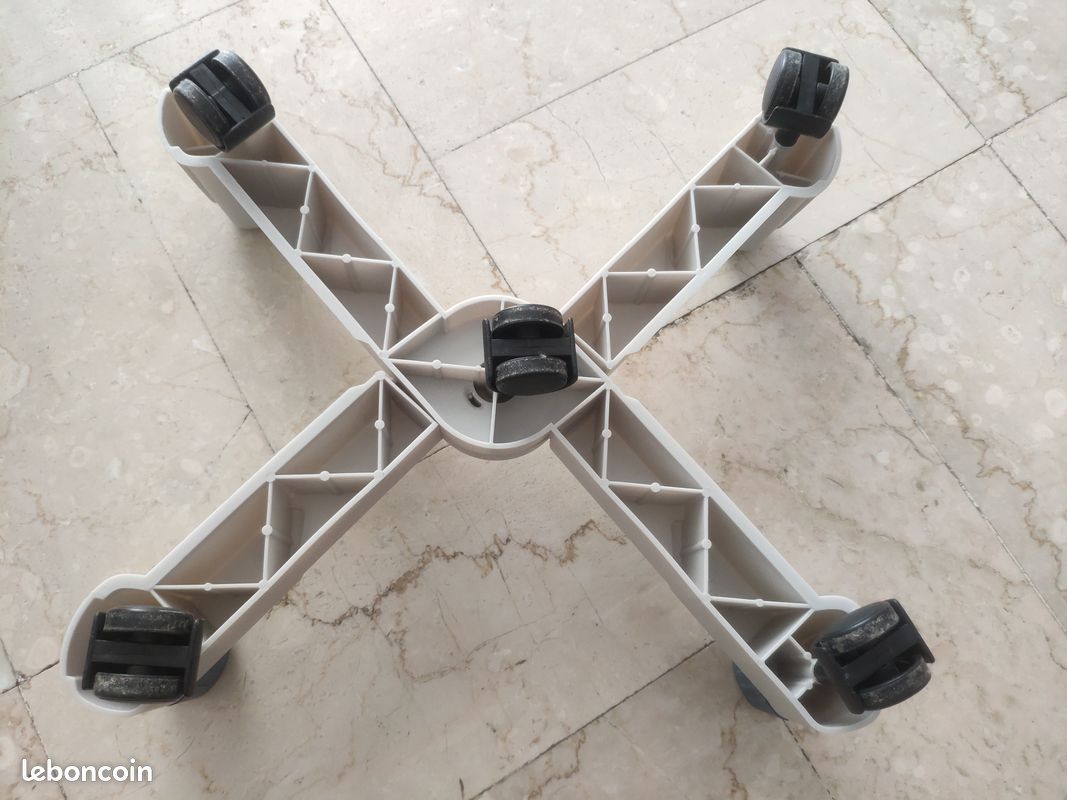 Support à roulettes pour TourPC ou plante en pot (image 2)