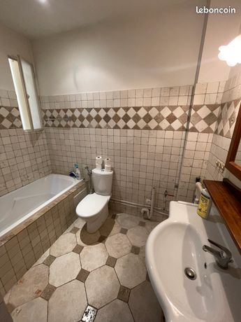 À seulement 2 minutes à pied de la Promenade des Anglais – Appartement avec balcon, parking et cave — 5