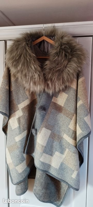 Poncho (image 3)