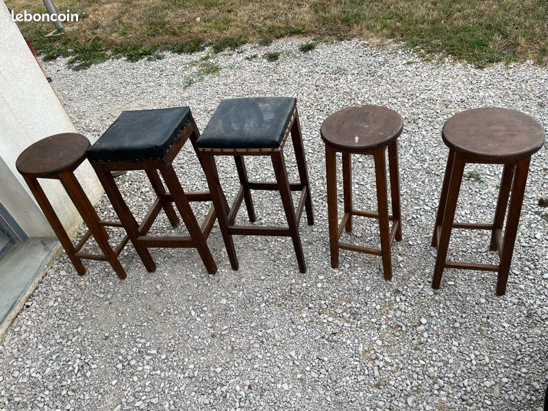 Lot de vieux tabouret (image 1)