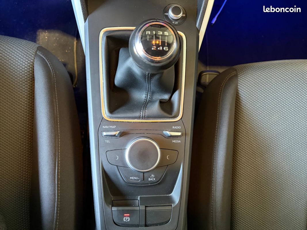 AUDI Q2 30 TFSI 116cv BVM6 - Régulateur/Limiteur de vitesse - Radar de recul - Bluetooth (image 15)