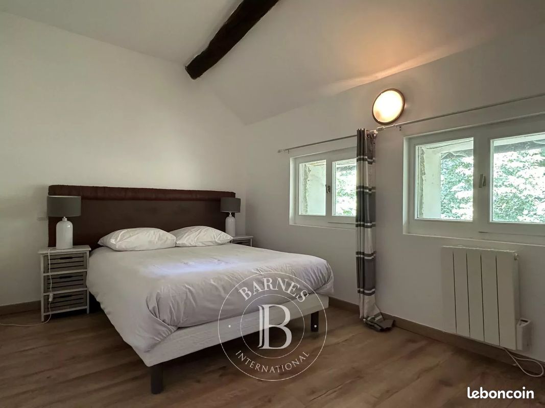 Propriété 14 pièces 413 m² (image 10)