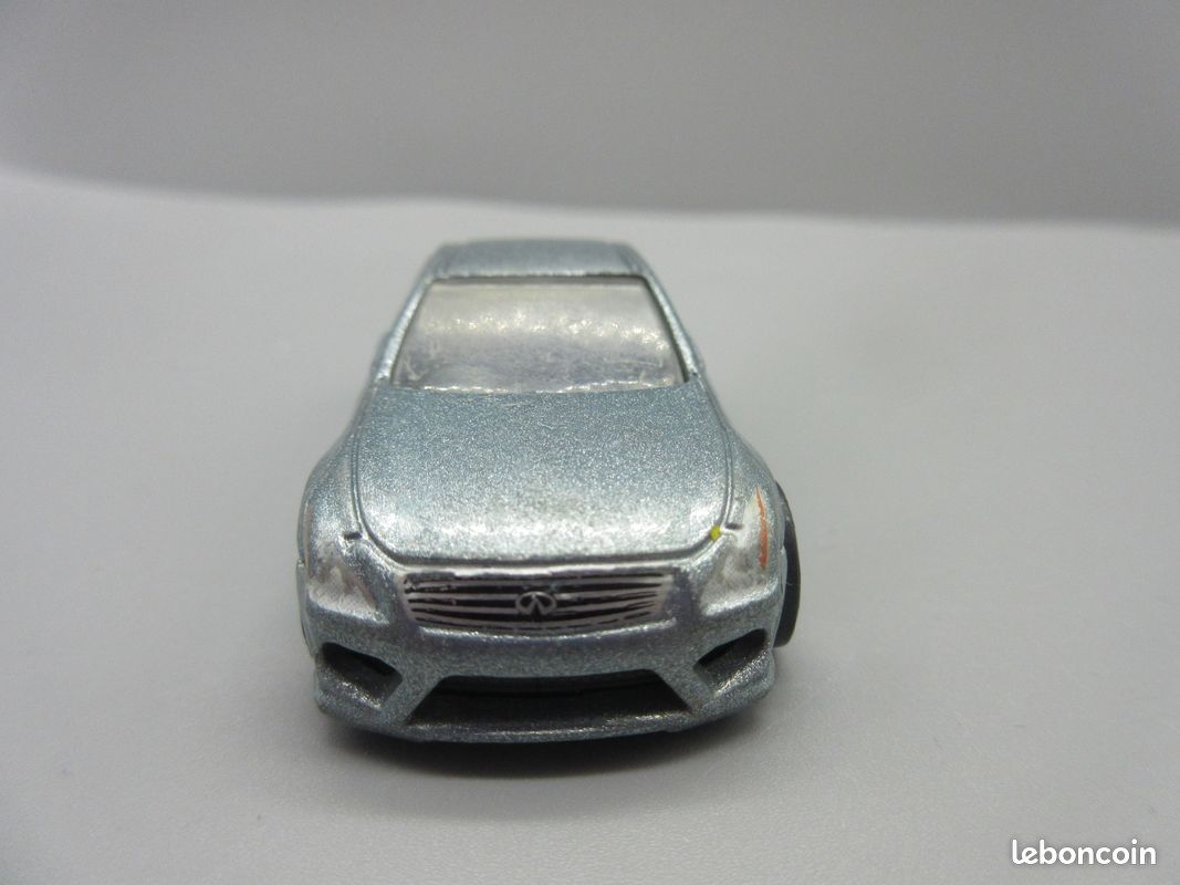 Hot Wheels Infiniti G37 kisautó - Mattel vásárlás a Játékshopban
