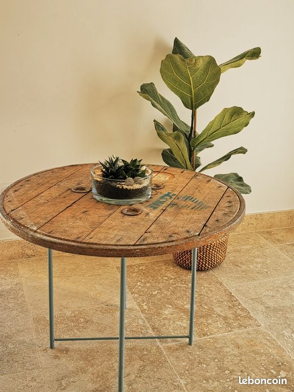 Table industriel (image 3)