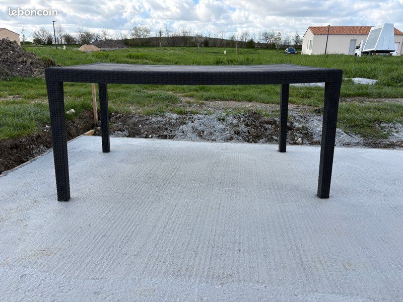 Table de jardin (image 2)