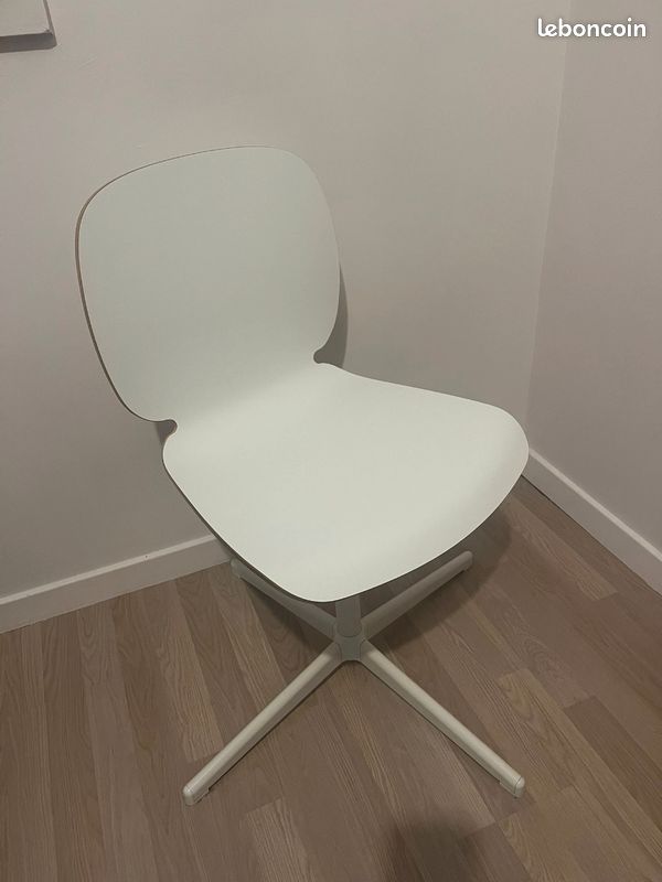 Chaise de bureau bois blanc IKEA réglable BALSBERGET (image 2)