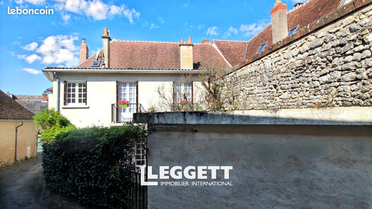 Maison 7 pièces 146 m² · à Angles-sur-l'Anglin · 146 m² · 160 500 €