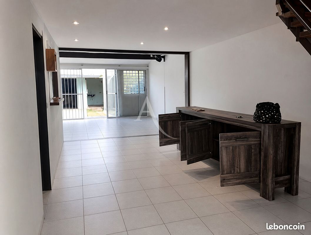 Maison 3 pièces 80 m² · à Kourou · 80 m² · 1 100 €