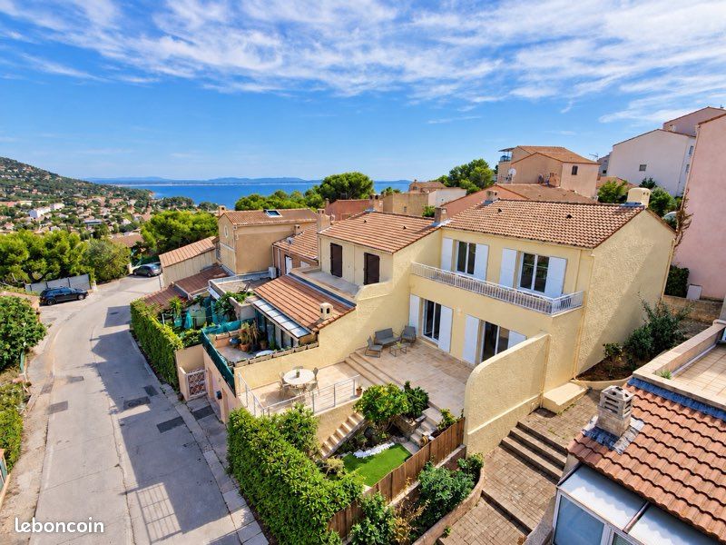 Maison 4 pièces 108 m² · à Carqueiranne · 108 m² · 559 000 €