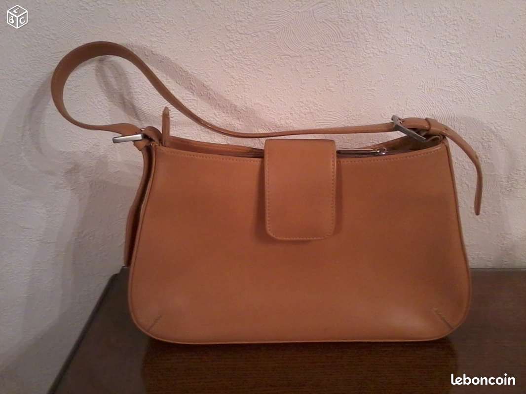 Sac a main beige clair en cuir (image 1)
