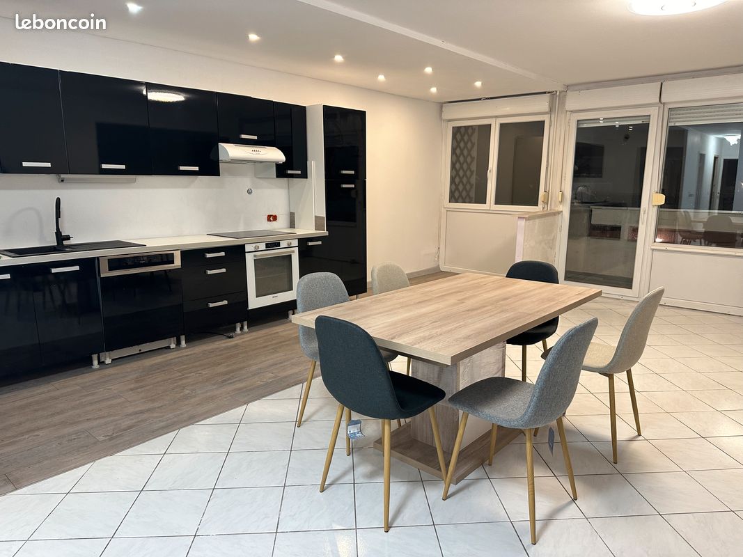 Appartement 4 pièces 79 m² · à Reims · 79 m² · 149 000 €