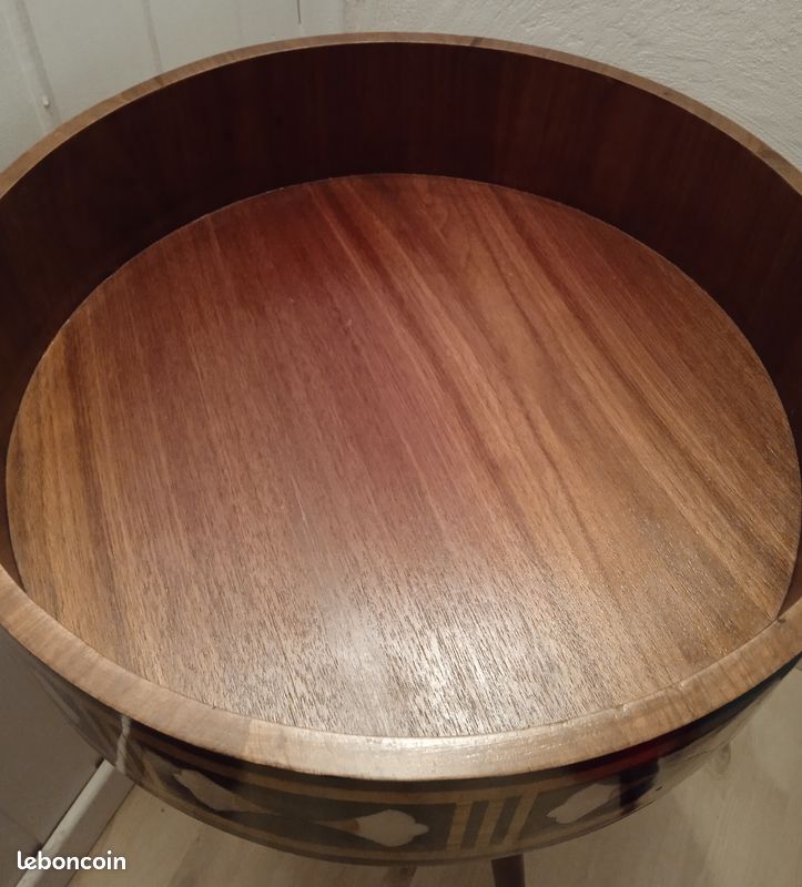 Table / guéridon (image 4)