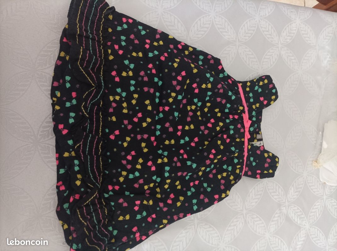 Robe neuve 3 mois (image 1)