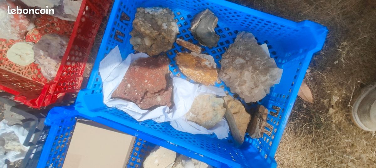 MINÉRAUX DIVERS (plus de 150 pièces) (image 15)