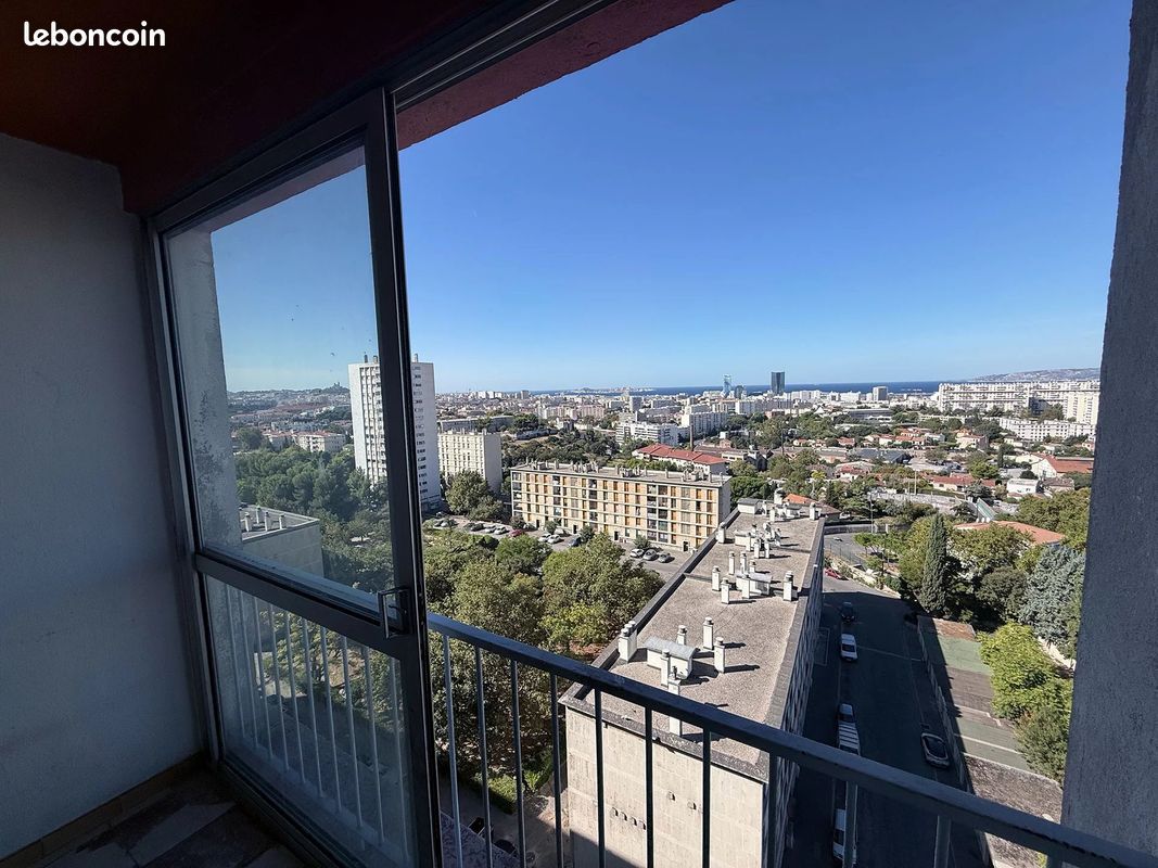Appartement 3 pièces 54 m² · à Marseille · 54 m² · 72 000 €