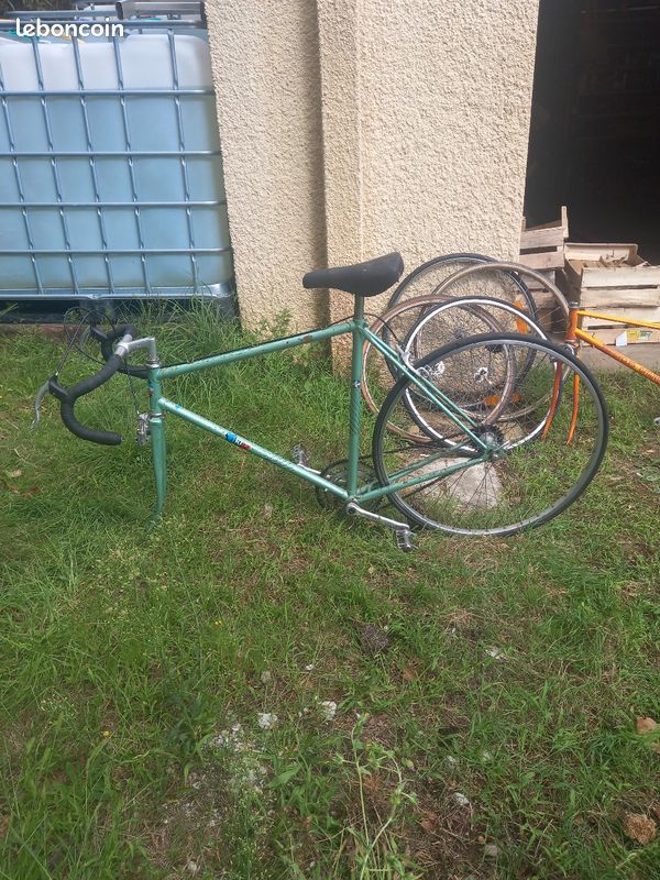 Vélos et pièces (image 1)