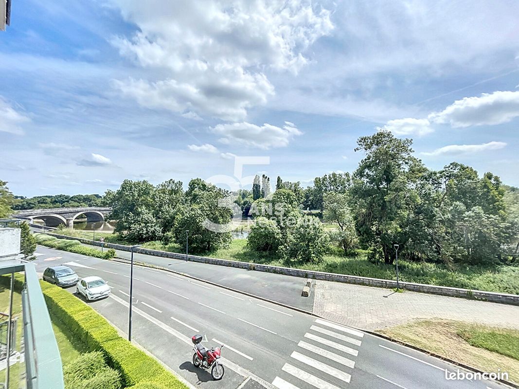 Appartement 3 pièces 77 m² · à Les Ponts-de-Cé · 77 m² · 862 €
