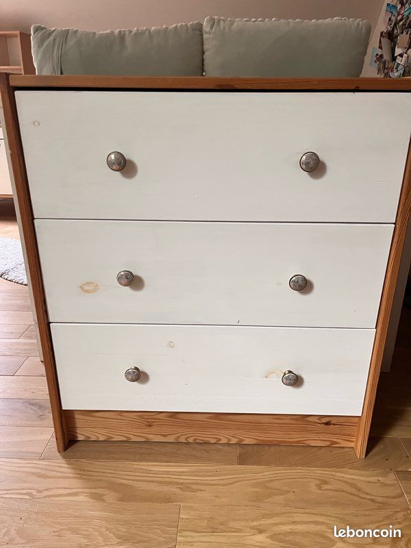 Commode (image 2)