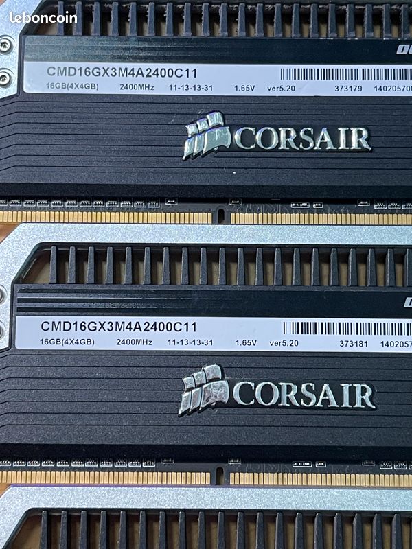 Corsair CMD16GX3M4A2933C12 - Barrette mémoire Dominator Platinum 16 Go