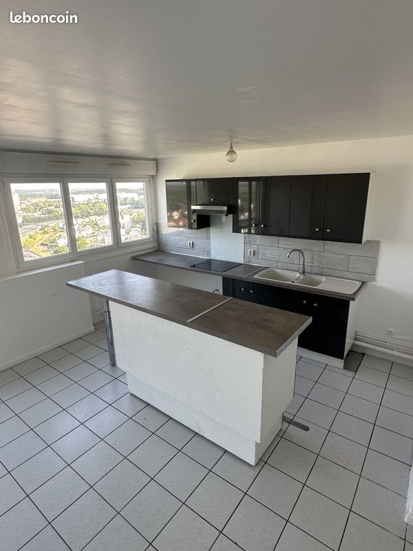 Appartement 3 pièces 79 m² · à Le Mée-sur-Seine · 79 m² · 1 000 €