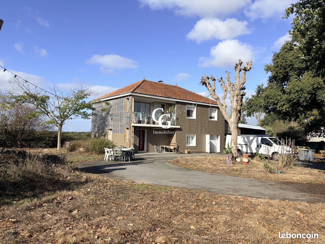 Maison 6 pièces 134 m² · à Sainte-Pazanne · 134 m² · 283 500 €