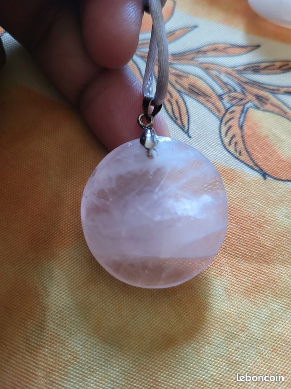 Pendentif Quartz rose forme ronde (image 3)