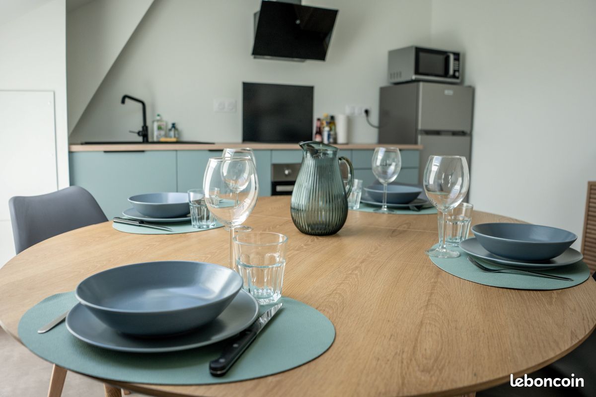 Location grand appartement 4 chambres - 8 personnes en plein cœur de La Roche Sur Yon (image 4)