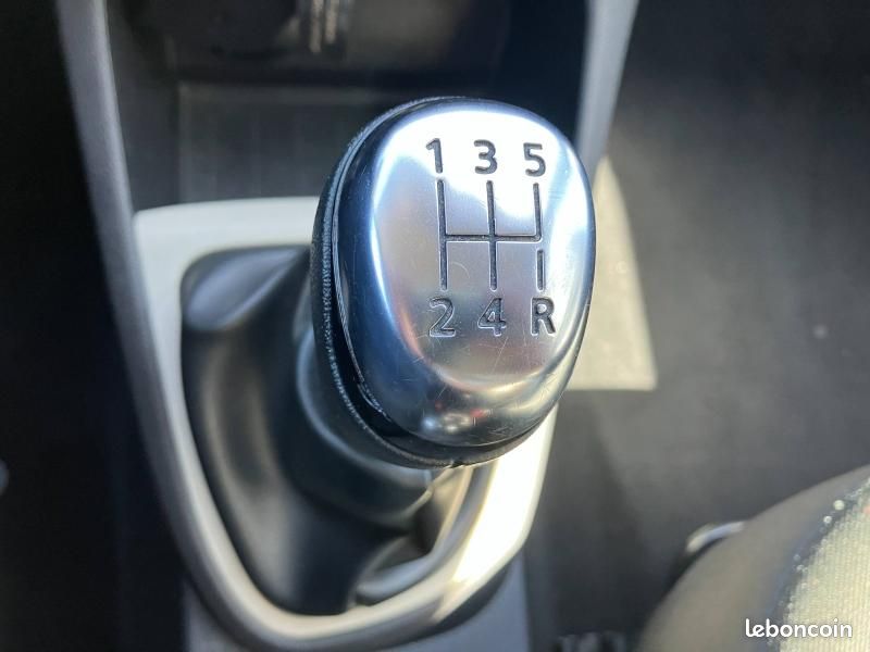 Renault Captur 1.5 dCi 90ch energy Business Euro6c (image 19)