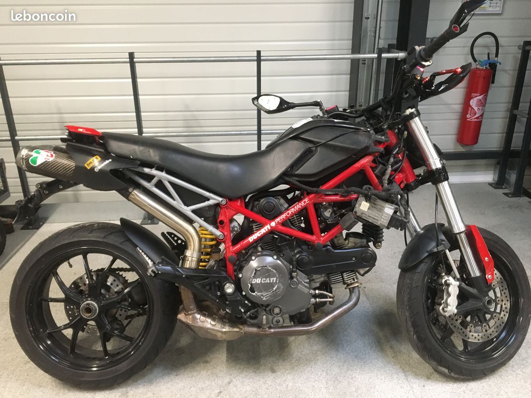 Ducati 796 hyper motard (image 2)